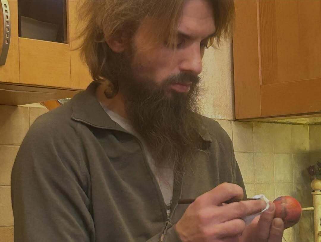 Ада Роговцева показала, как готовилась к Пасхе в большом семейном кругу: приехали даже внук и зять с фронта. Фото