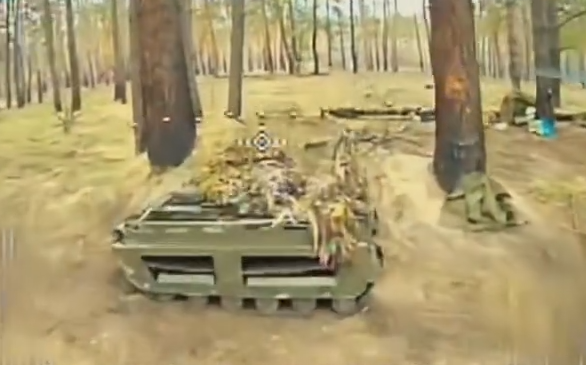 Сначала уничтожили "Урал": ВСУ помешали оккупантам установить понтонную переправу на Лиманском направлении. Видео