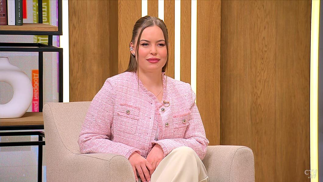 Фіналістка "Голосу країни" та "Х-Фактору" заспівала про "дружбу" Білорусі з РФ і отримала на горіхи: якби знали – не пустили б на поріг