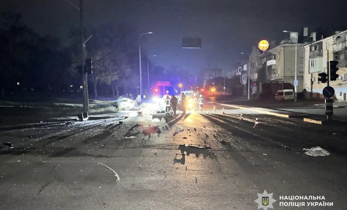 В Одессе в ДТП погибли два человека, есть пострадавшие: детали трагедии. Фото