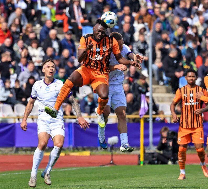 Два автоголи та асист воротаря: "Шахтар" не зміг перемогти в матчі лідерів УПЛ. Відео