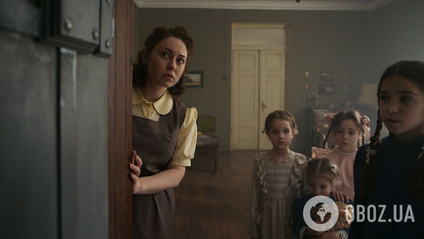 "Думали, що ми живемо в печерах і маємо кнопкові телефони". Зірка "Щедрика" Яна Корольова – про переїзд за кордон, втрату мами і провину росіян