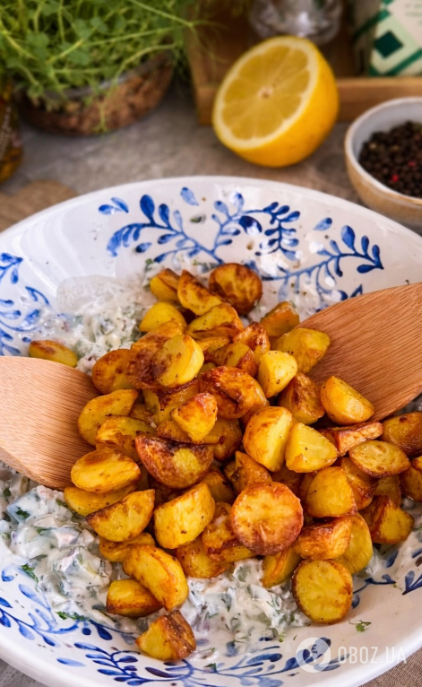 Смачний теплий салат зі смаженою картоплею: на кожен день і для святкового столу