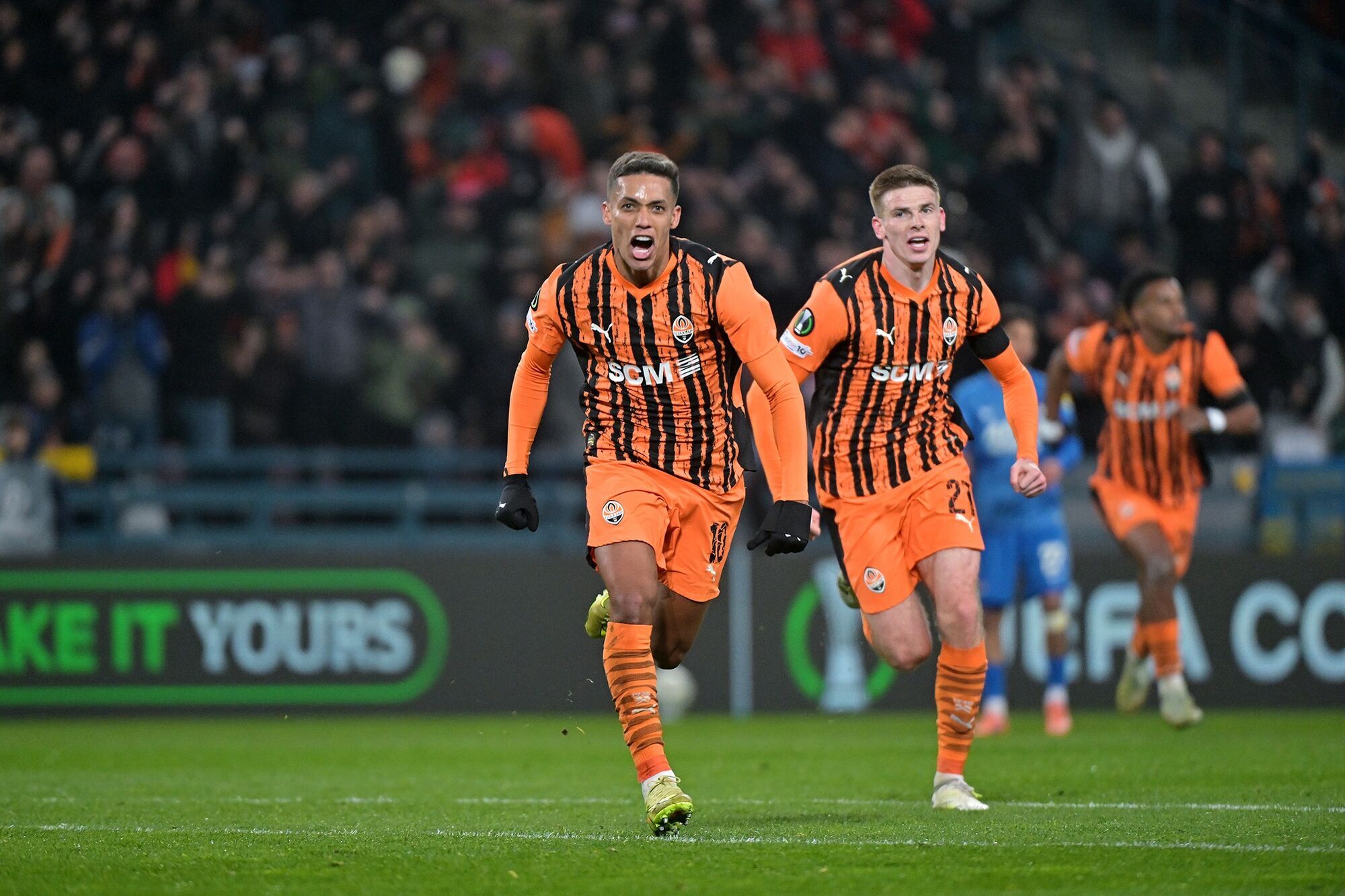 Во сколько и где смотреть АЗ – "Шахтер": время начала и расписание трансляций 1/4 финала Лиги конференций