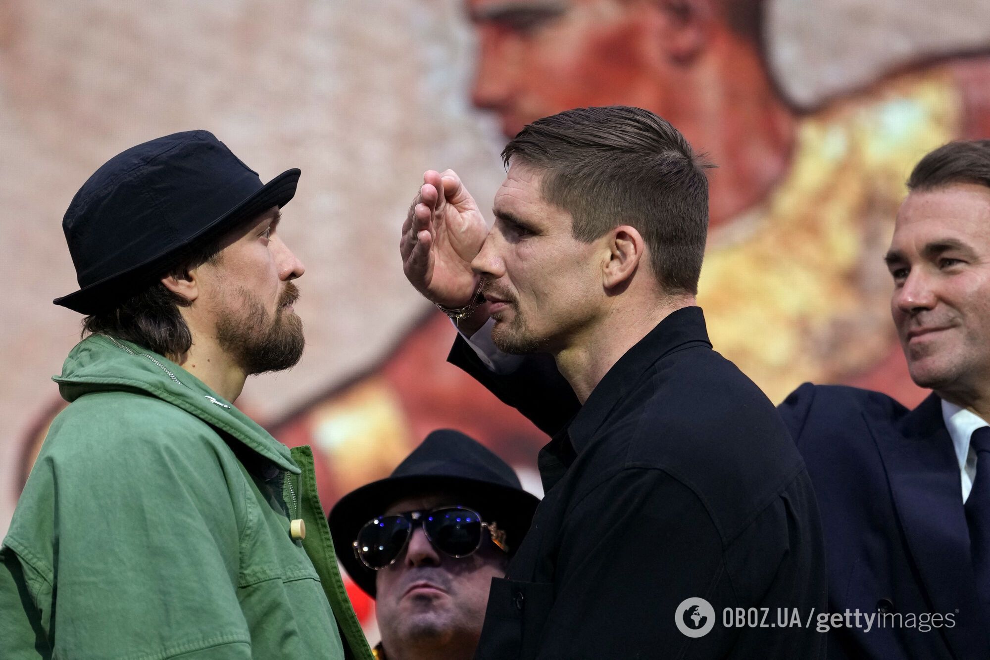 Сума вражає: стало відомо, скільки заробить Усик за бій із Верхувеном