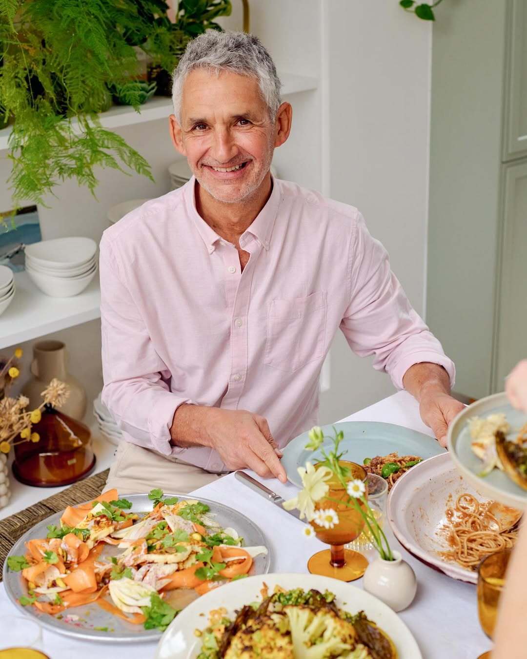 Британський професор щодня о 22:30 робить одну й ту саму дивну річ: цей "ритуал" зробив його сон "ідеальним"