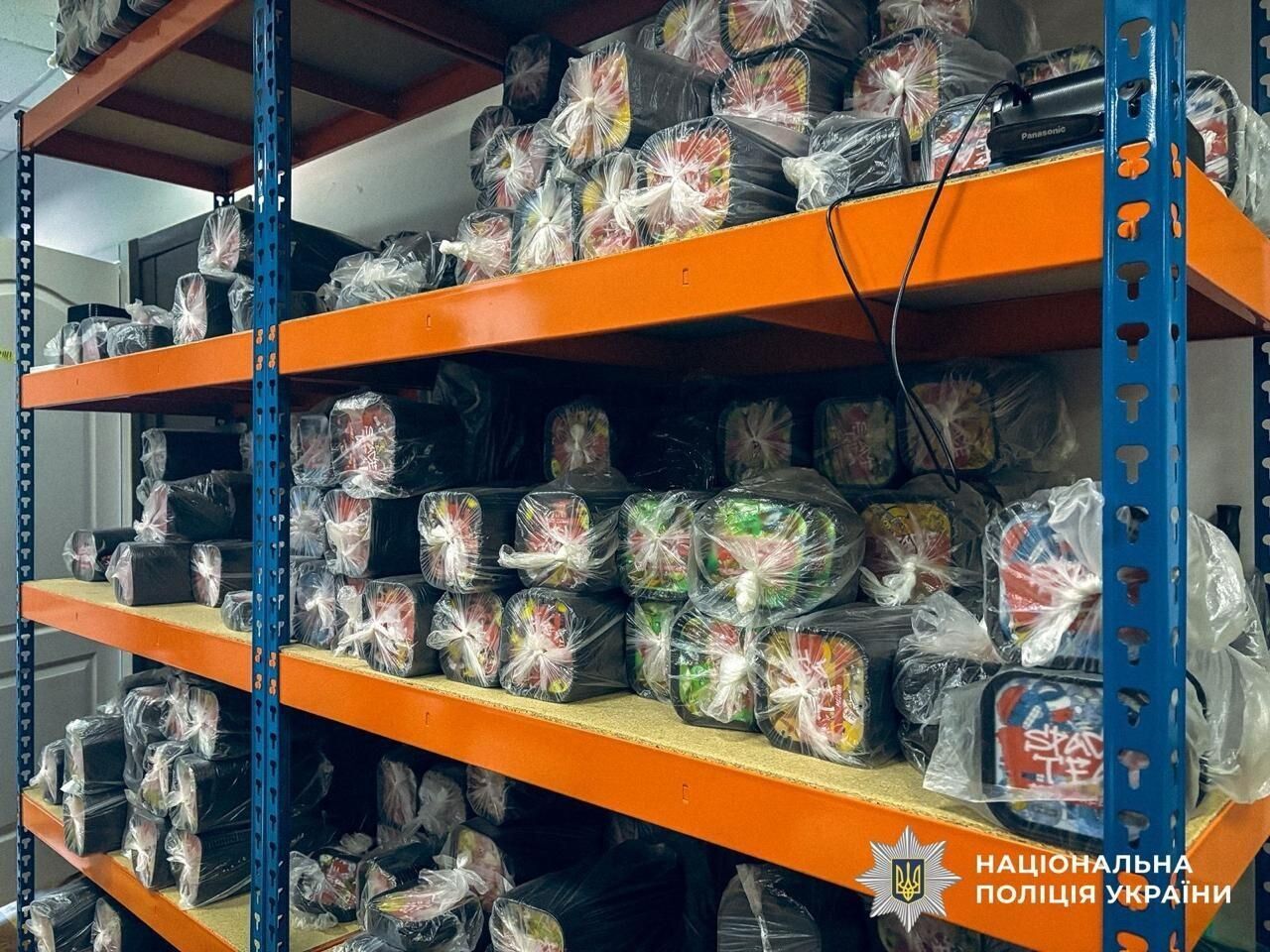Нацполіція проводить обшуки в мережі магазинів U420: що відомо. Фото
