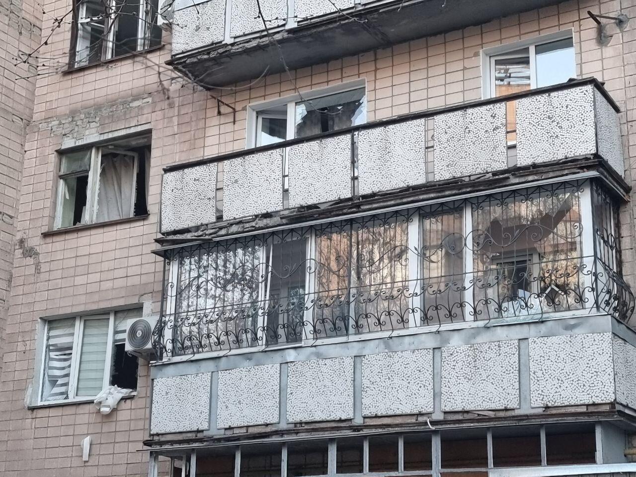 Россия атаковала "Шахедами" Черкассы: погиб 8-летний ребенок. Фото