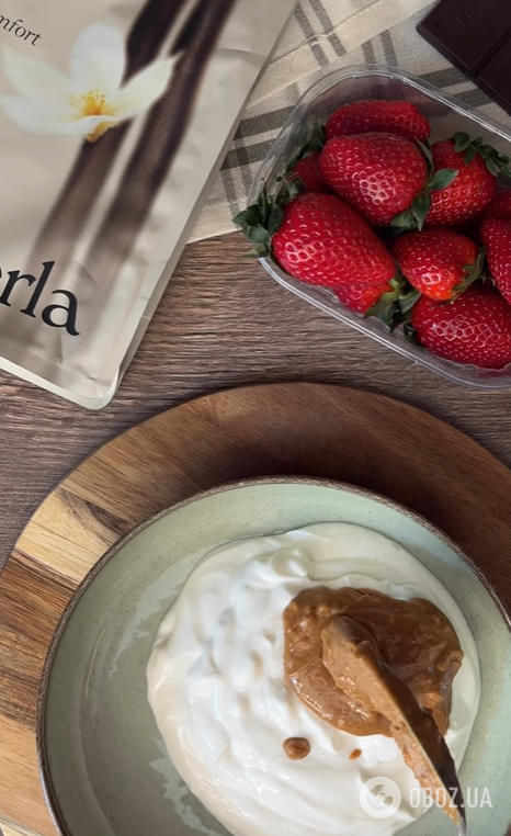 Полезный белковый десерт без лишних калорий: готовится без выпекания