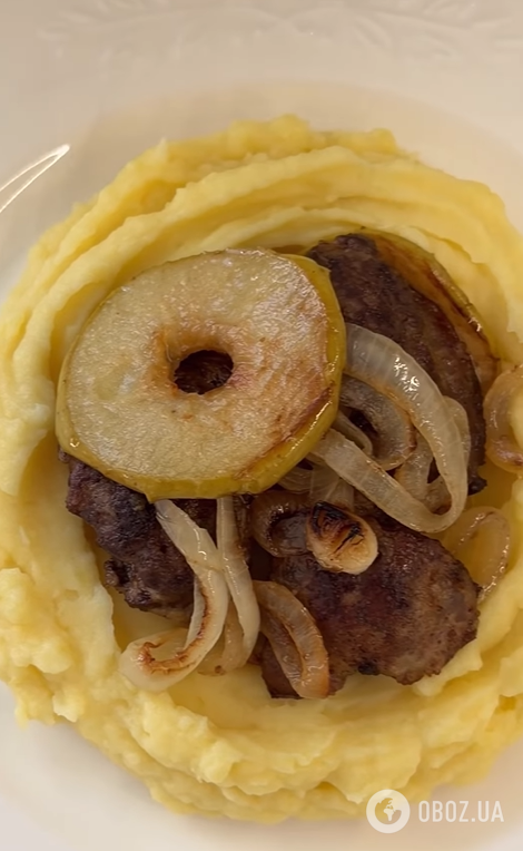 Печінка по-берлінськи з яблуками: можна дуже смачно приготувати на вечерю до картоплі