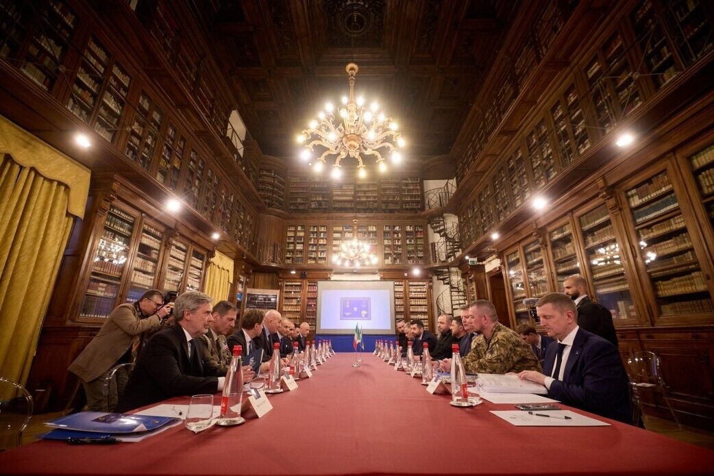 Италия поддерживает разблокирование €90 млрд для Украины: Зеленский в Риме встретился с Мелони, Маттареллой и Крозетто. Фото и видео