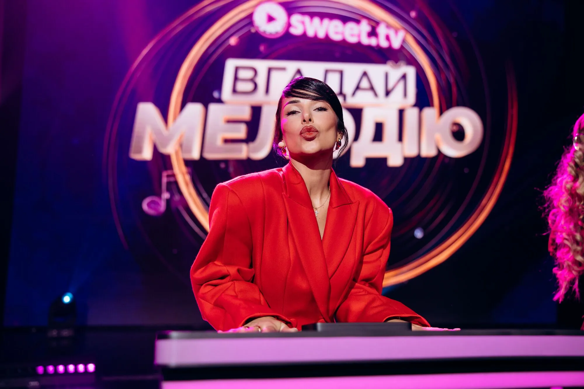 Застільні пісні, які знає кожен українець: вражаючі історії улюблених хітів у "Вгадай мелодію"