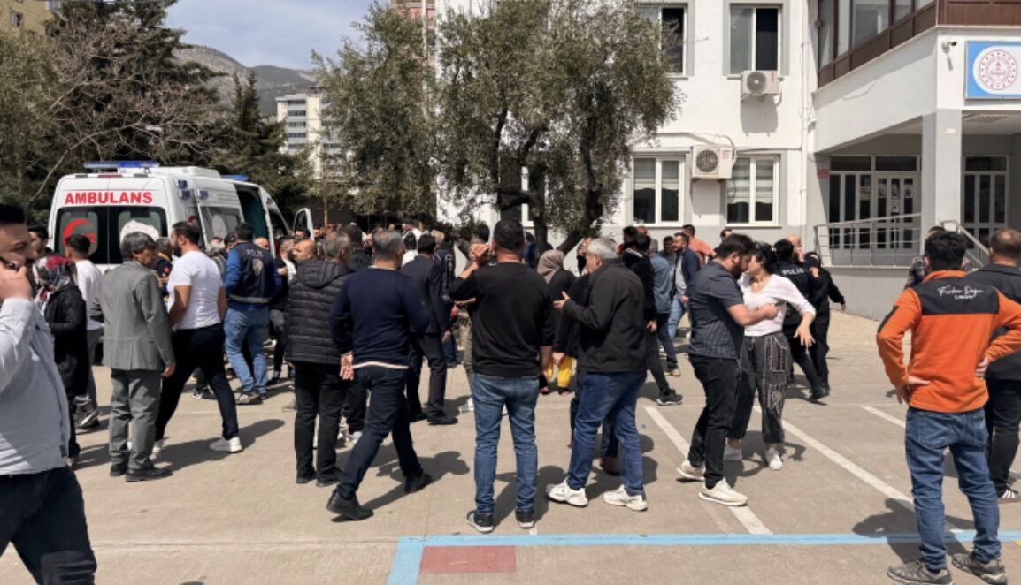 У Туреччині учень влаштував стрілянину у школі: є загиблі і понад 20 поранених. Фото