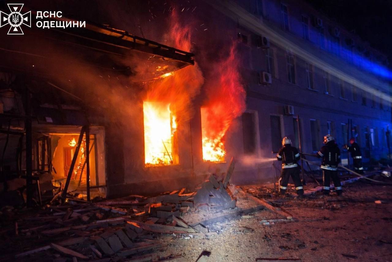 "Надо быть готовыми к сбиванию всех типов воздушных целей": Зеленский назвал главный приоритет для Украины и анонсировал "возмездие" России