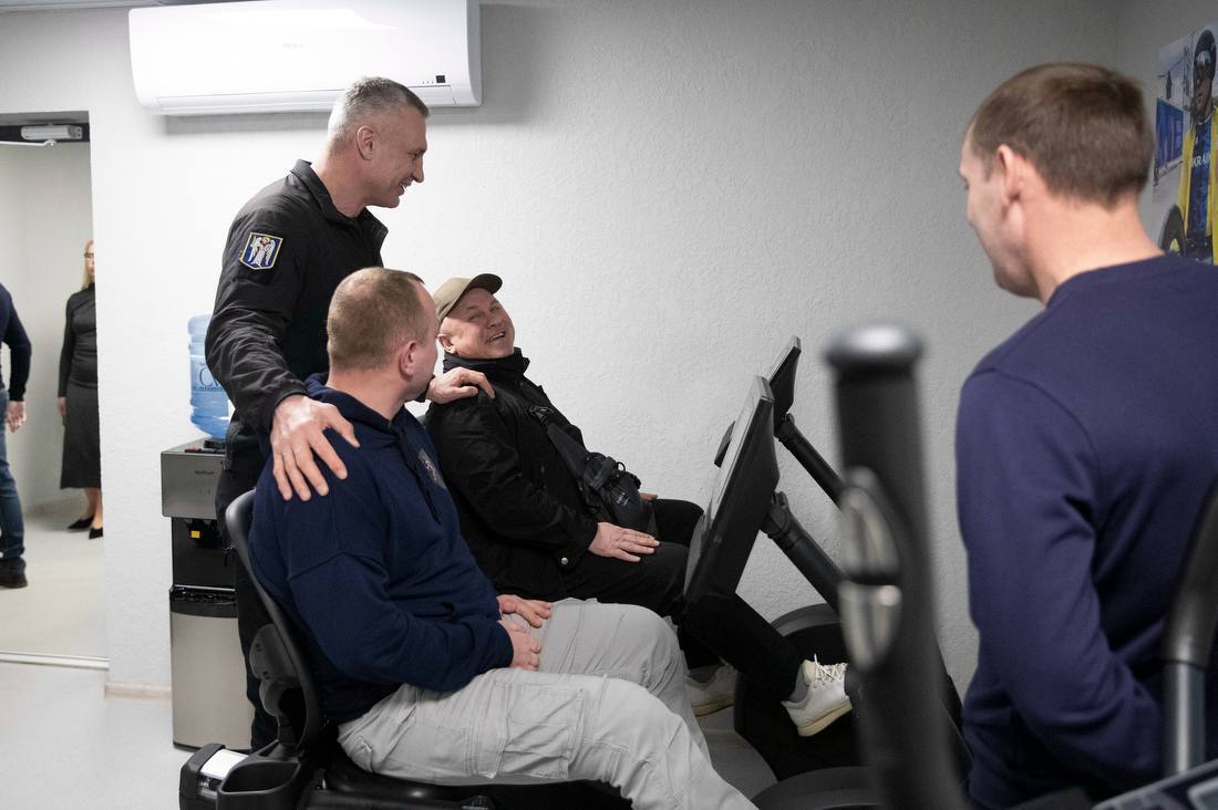 В Киеве открыли новое пространство городского центра реабилитации "Аскольд". Фото