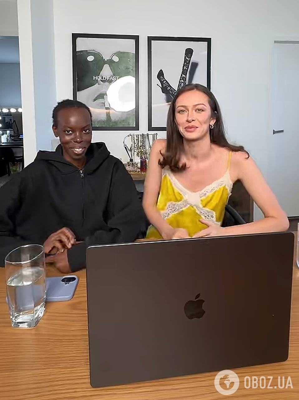 Случайная встреча навсегда изменила жизнь простой официантки: после этого о ней узнал весь мир