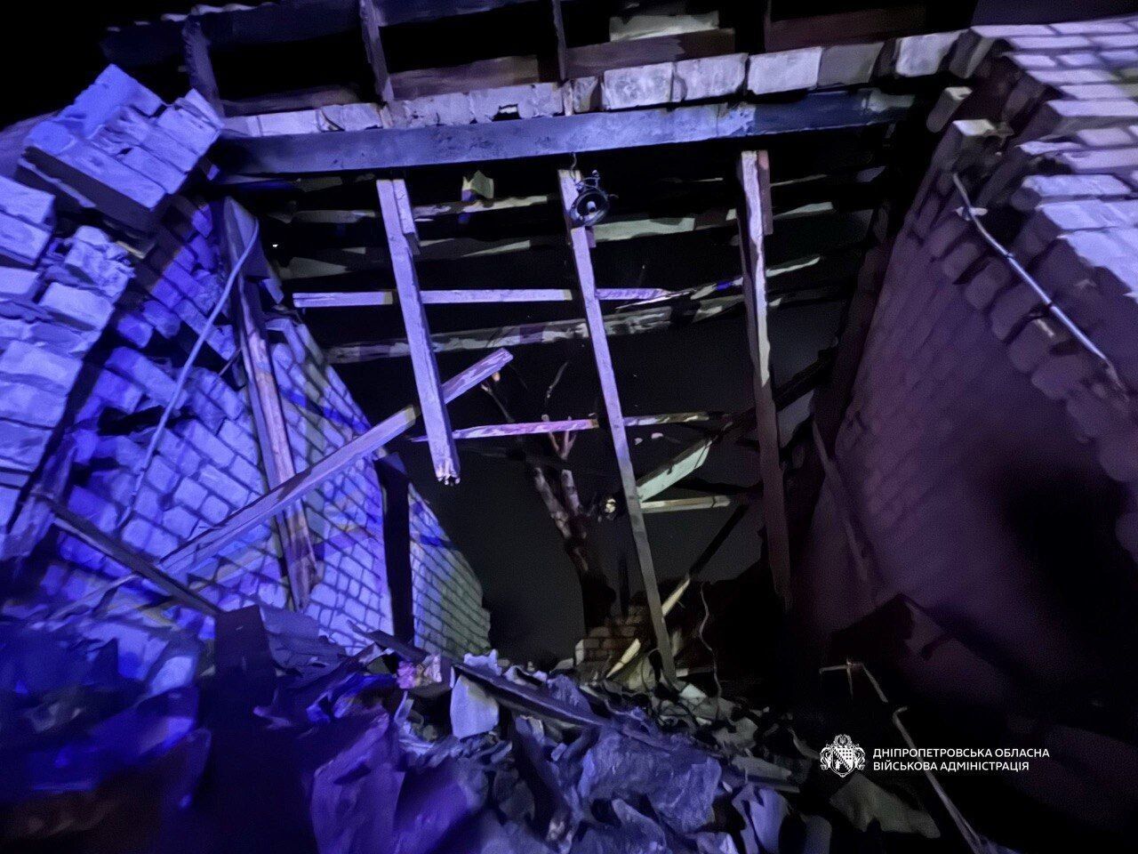 Росія атакувала Дніпро "Шахедами": зруйновано навчальний заклад, постраждали двоє дітей. Фото