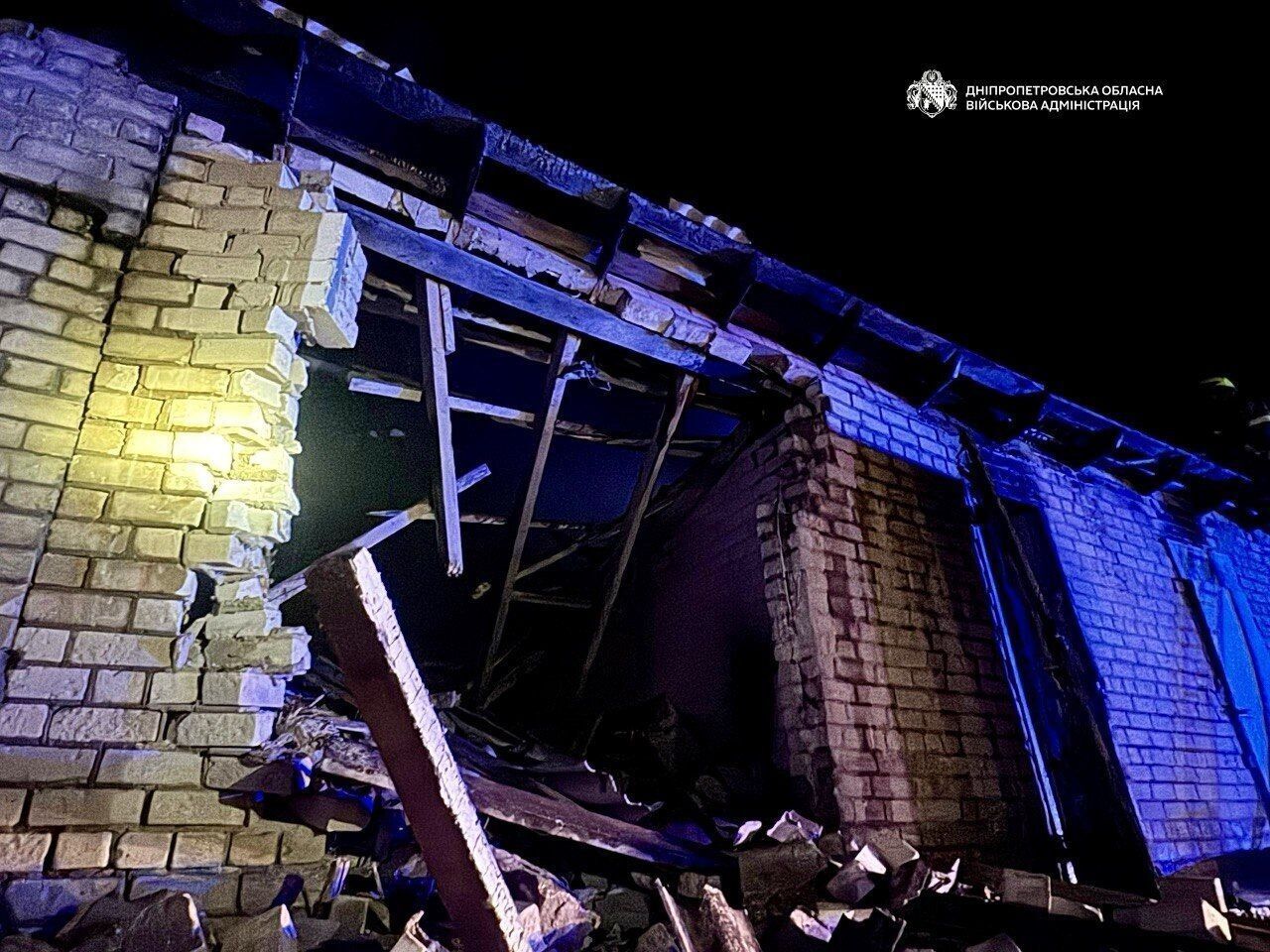 Росія атакувала Дніпро "Шахедами": зруйновано навчальний заклад, постраждали двоє дітей. Фото