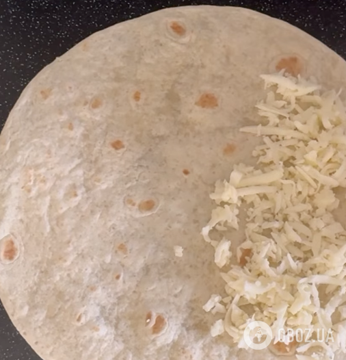 Хрустка тортилья зі смачною м'ясною начинкою: рецепт ситної страви за лічені хвилини