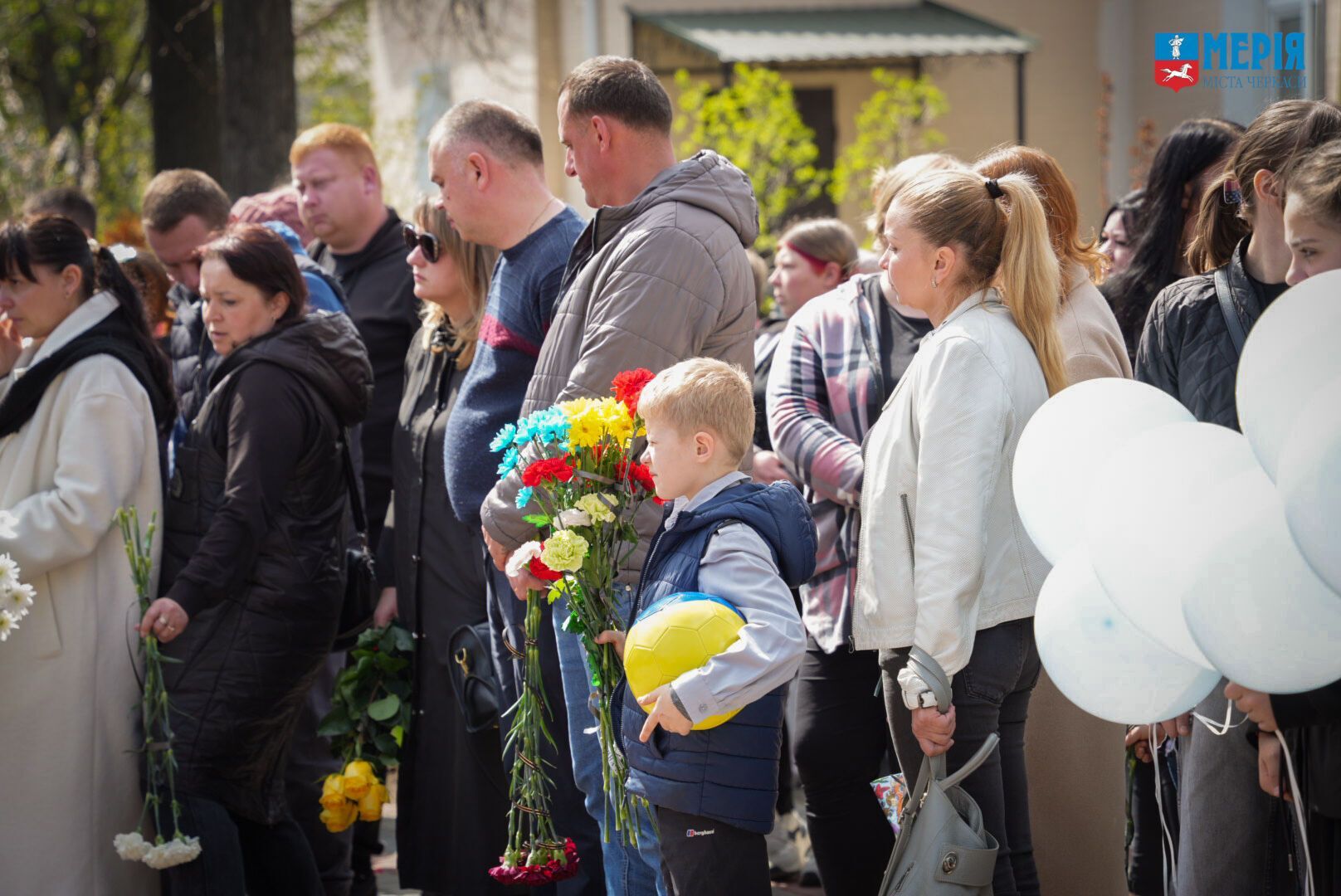 "Очень красивый, очень светлый ребенок": в Черкассах прощаются с 8-летним мальчиком, которого убила Россия. Фото