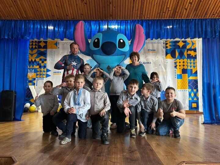 "Очень красивый, очень светлый ребенок": в Черкассах прощаются с 8-летним мальчиком, которого убила Россия. Фото