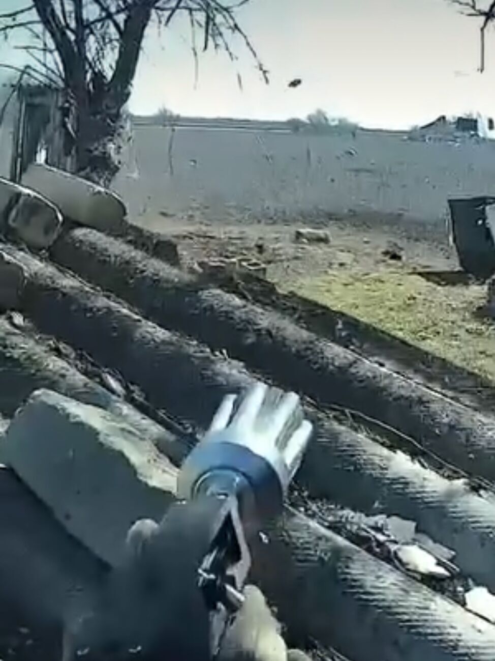 Спас себя и побратимов: украинский военный уничтожил FPV врага, когда тот заходил на удар. Видео