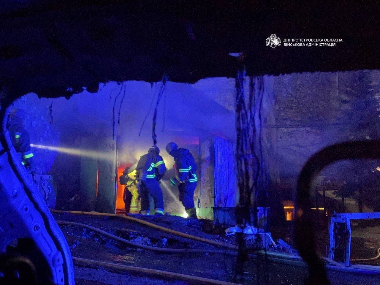 В Днепре в плотную городскую застройку попало две ракеты: житель города рассказал о российской атаке. Видео