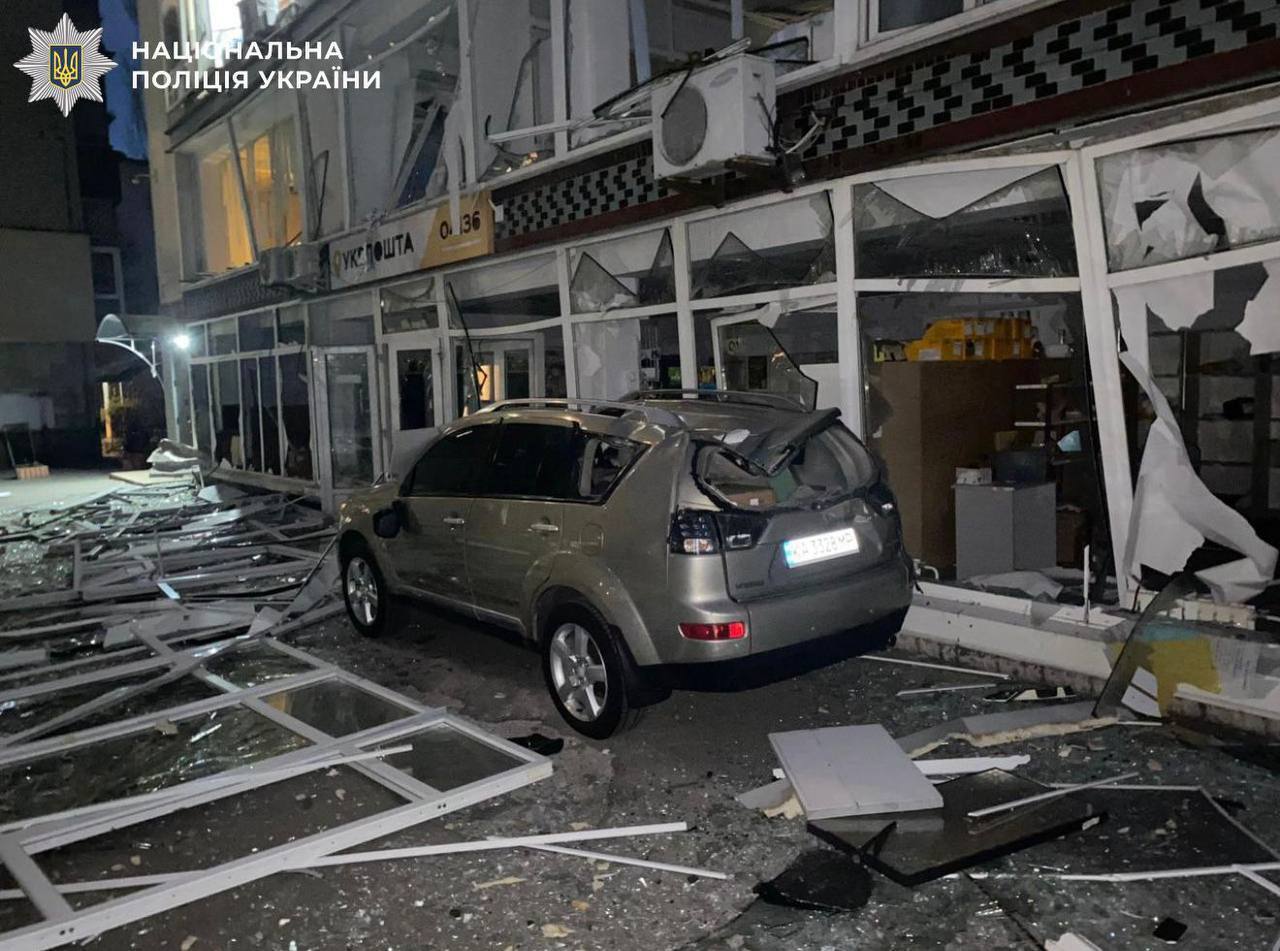 Під ударом були Київ, Дніпро, Одеса, Харків і Черкаси: Росія атакувала Україну дронами і ракетами, є жертви і руйнування