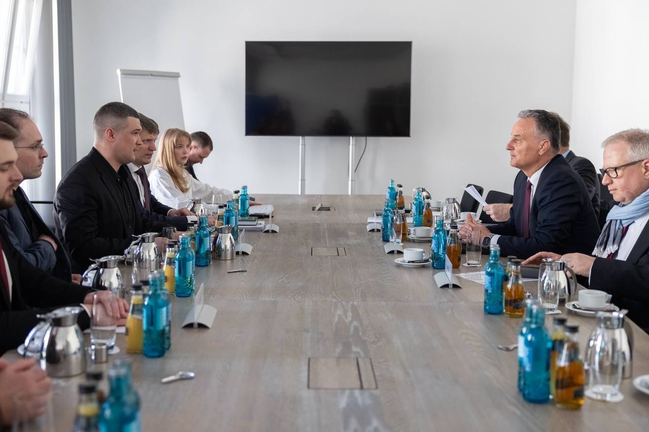 ПВО, ракеты для F-16 и противобаллистические решения: Украина расширяет партнерство с ведущим немецким производителем вооружения. Фото