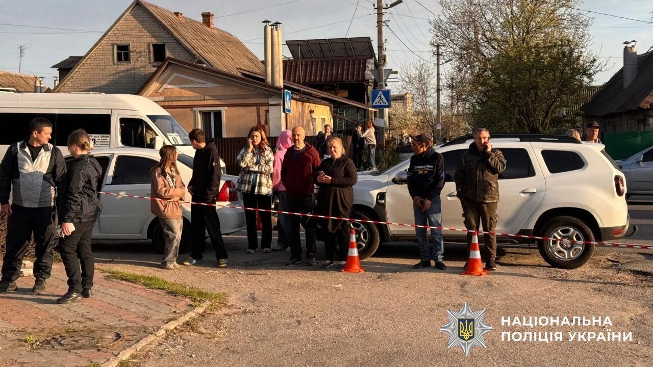 Россия ударила КАБами по жилому району Запорожья: погиб человек, есть раненые. Фото