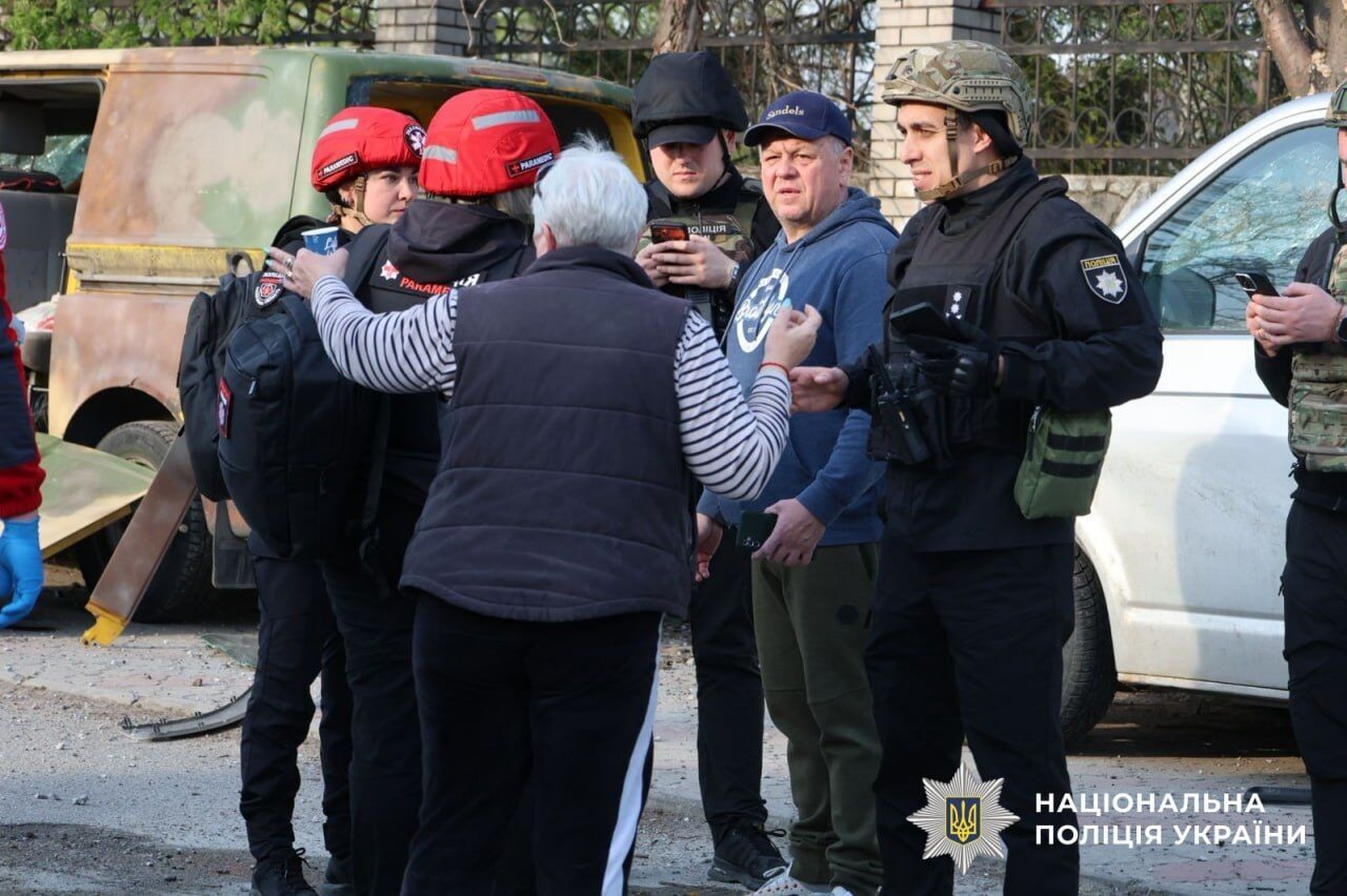 Россия ударила КАБами по жилому району Запорожья: погиб человек, есть раненые. Фото