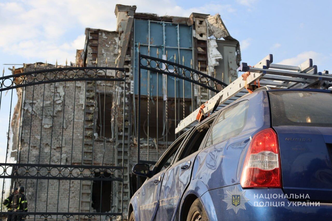 Россия ударила КАБами по жилому району Запорожья: погиб человек, есть раненые. Фото