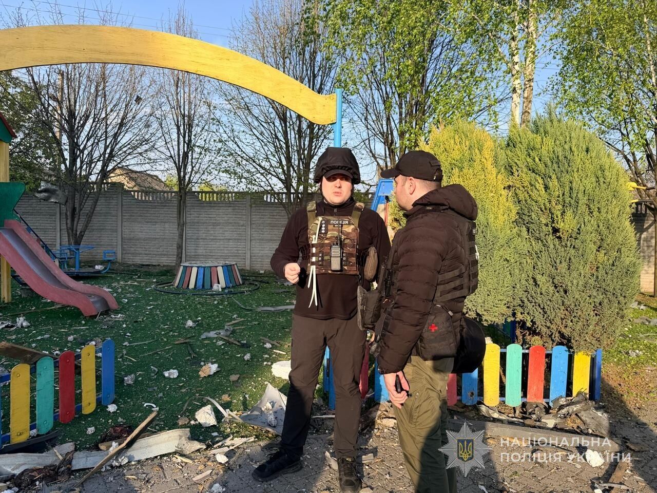 Россия ударила КАБами по жилому району Запорожья: погиб человек, есть раненые. Фото