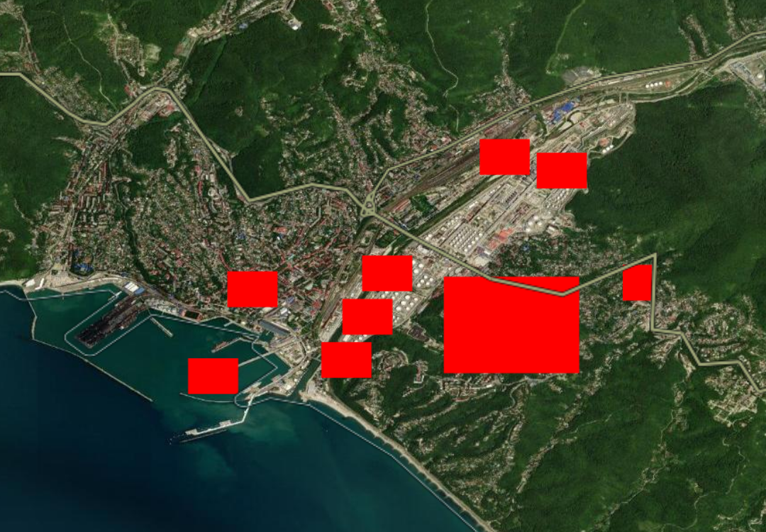У російському Туапсе атаковано НПЗ: загорілися резервуари з нафтою. Фото і відео