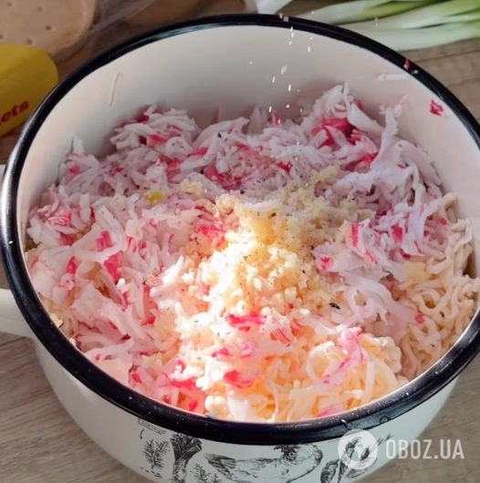 Вкусная намазка из вареных яиц и крабовых палочек за 2 минуты: делимся рецептом