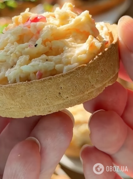 Вкусная намазка из вареных яиц и крабовых палочек за 2 минуты: делимся рецептом