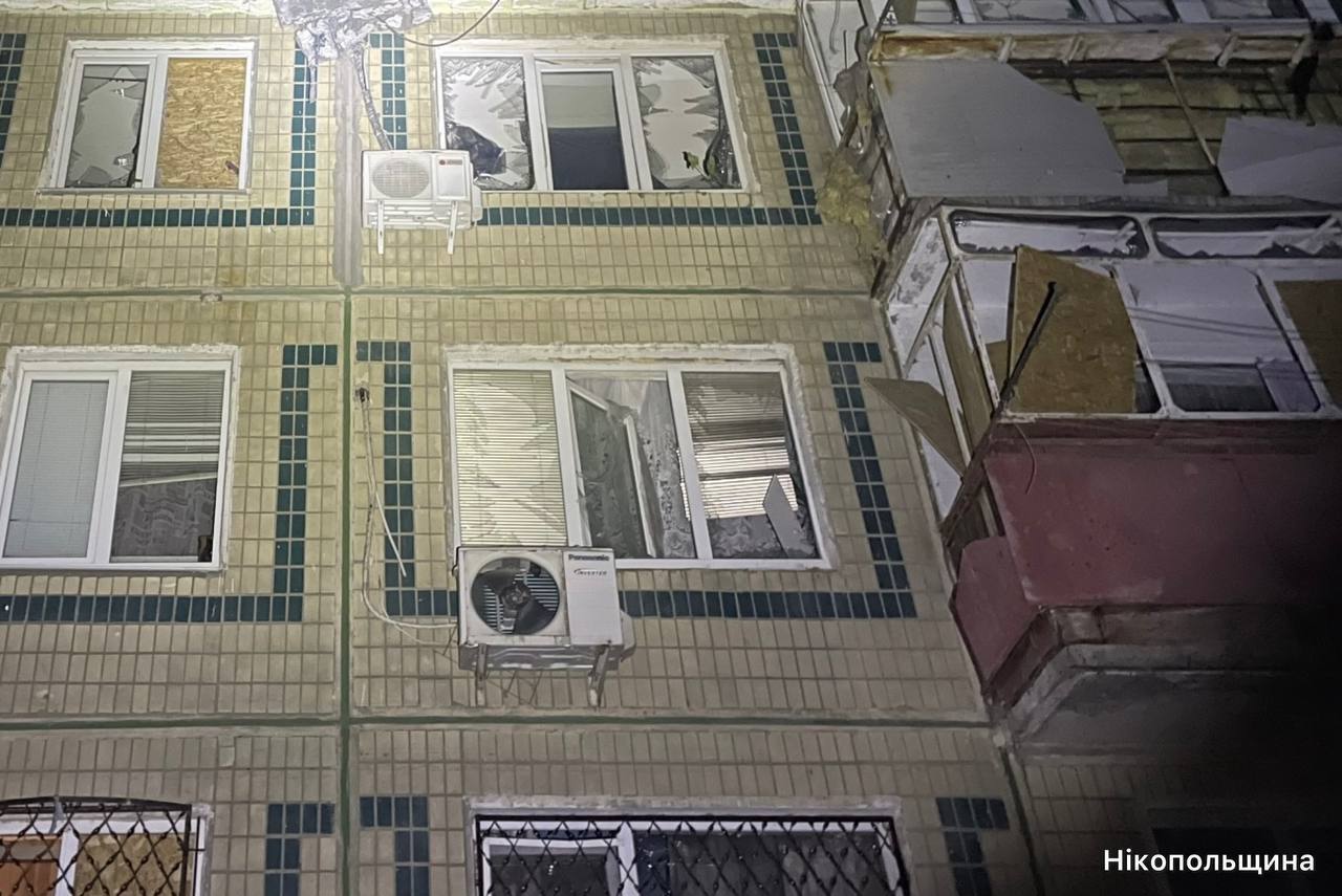 На Дніпропетровщині внаслідок ворожої атаки пошкоджено підприємства, гімназію і будинки: є постраждалі