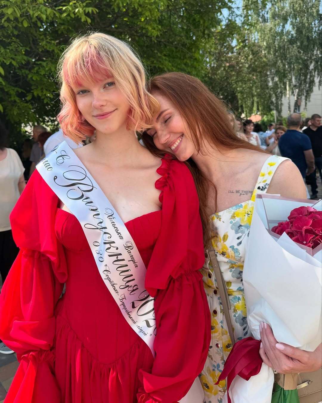 "Даже гибель отца не заставила говорить на украинском". Актриса Хильская осадила хейтеров, которые травят ее дочь-подростка из-за русского языка