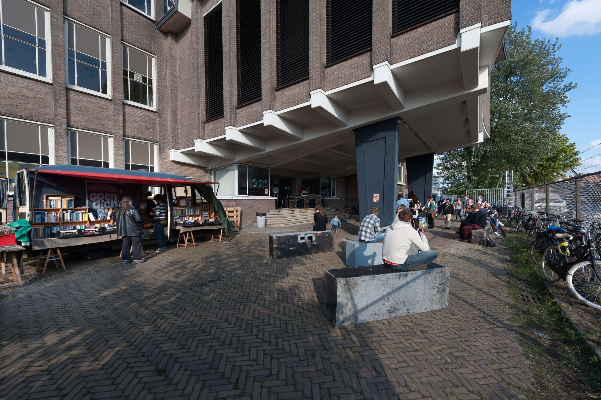 Маловідоме місто в Нідерландах різко стало хітом серед туристів