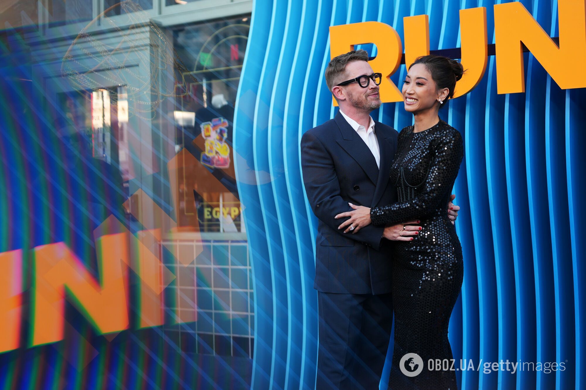 Кевін із "Сам удома" вийшов на червону доріжку з дружиною та розчулив ніжними пестощами. Рідкісні фото