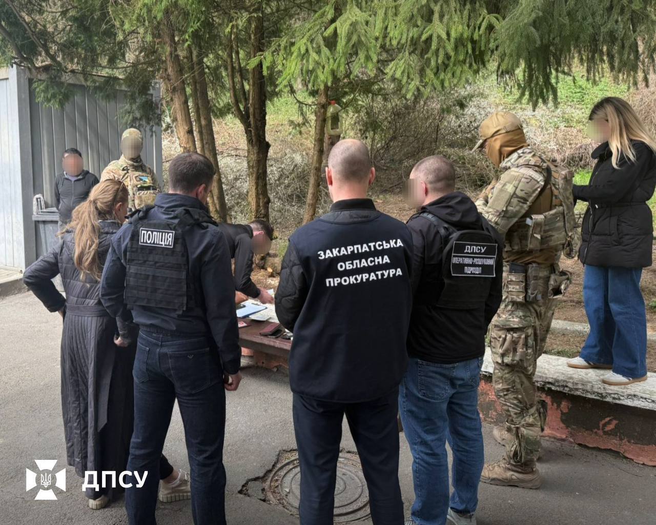 Продавала украинок в сексуальное рабство: на Закарпатье задержали гражданку Словакии, которая вербовала жительниц региона. Фото