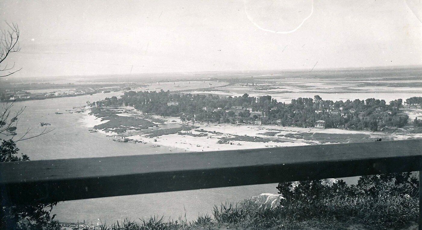 Каким было рабочее поселение на Трухановом острове в Киеве в 1930-х годах. Снимок французского фотографа