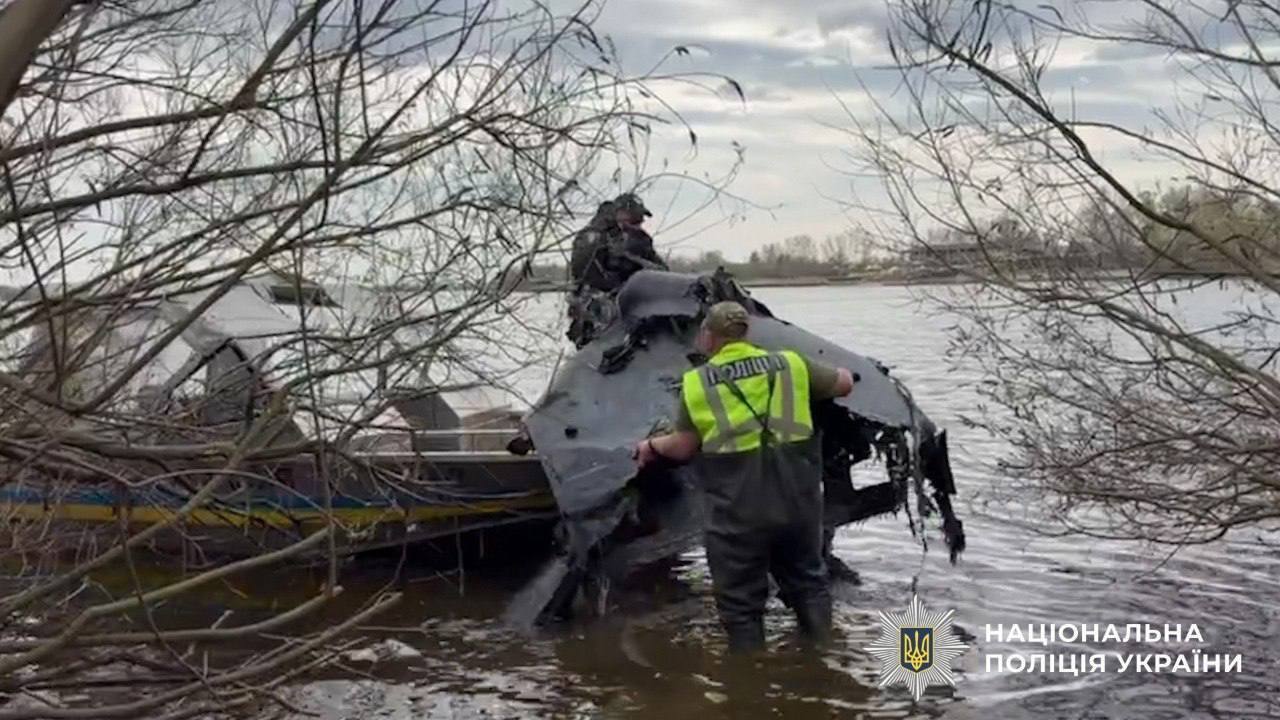 В Киеве в Днепре обнаружили "Шахед" с боевой частью. Фото и видео