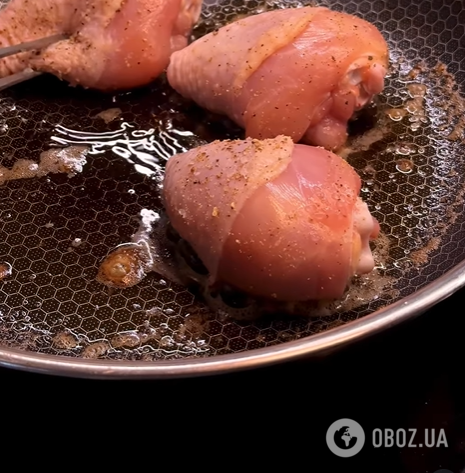 Соковита курка у вершково-грибному соусі: як смачно приготувати на сковорідці для вечері