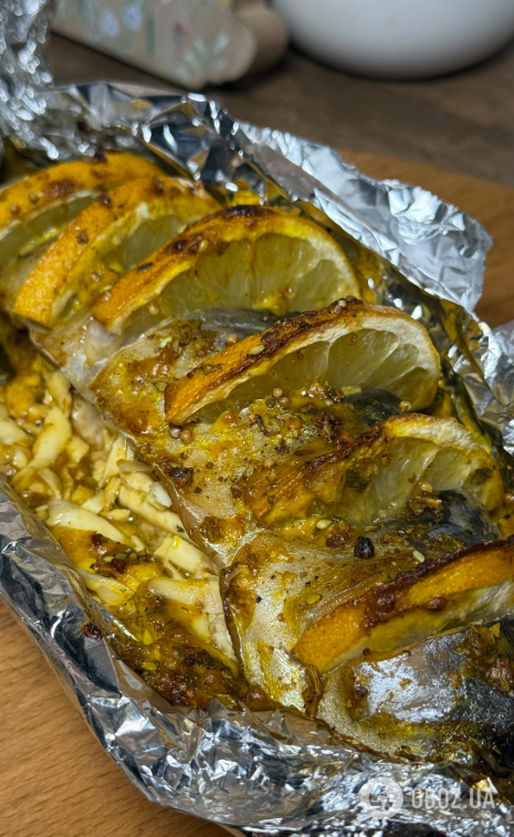 Як смачно запекти скумбрію в духовці: рецепт з плавленим сиром