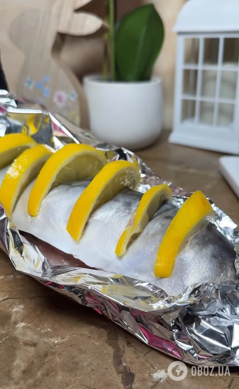 Як смачно запекти скумбрію в духовці: рецепт з плавленим сиром