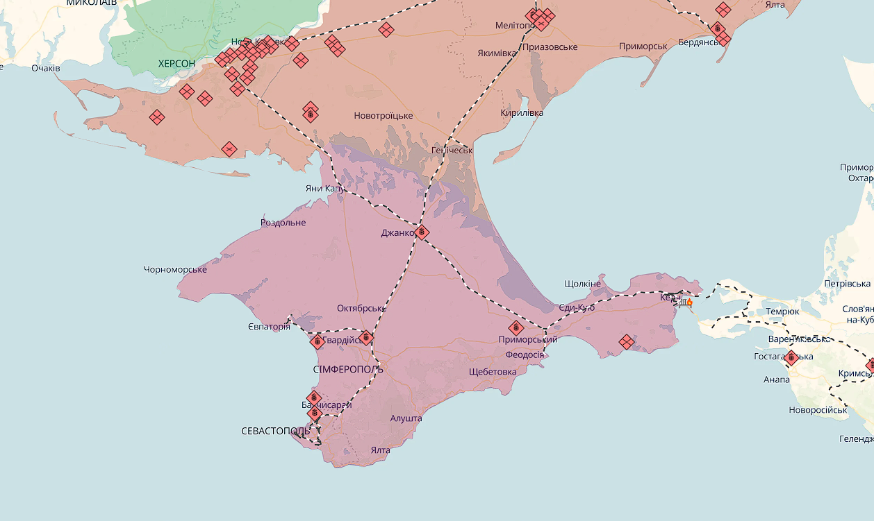 Пошкоджено резервуари: супутникові фото зафіксували наслідки атак на нафтобази в Криму