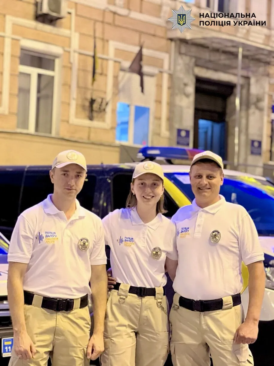 "Взяла на себе надскладну місію": що відомо про перемовницю, яка намагалась встановити контакт зі стрільцем у Києві. Фото