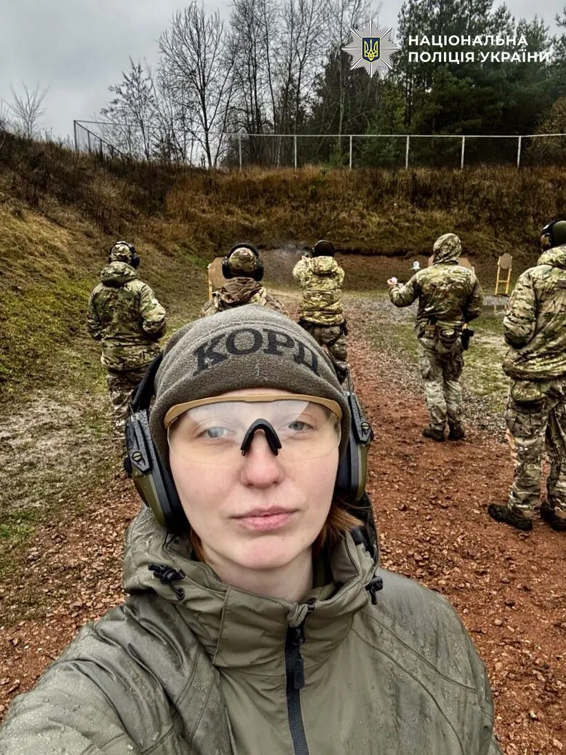 "Взяла на себе надскладну місію": що відомо про перемовницю, яка намагалась встановити контакт зі стрільцем у Києві. Фото