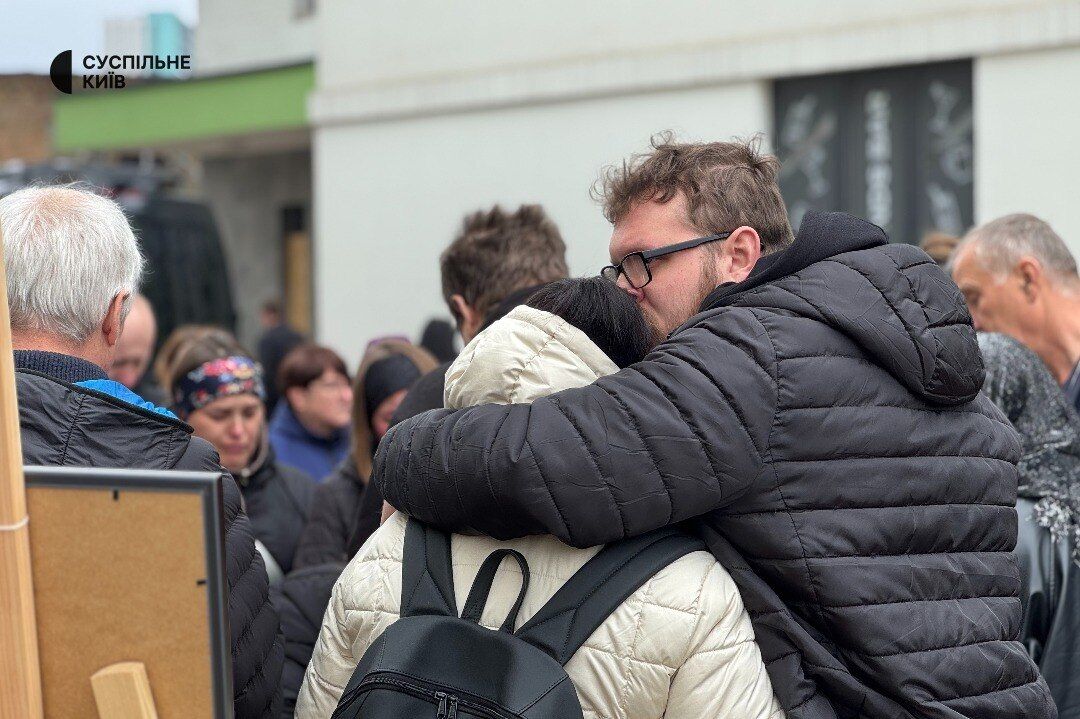 В Киеве попрощались с 11-летним Максимом Веремчуком, который погиб в результате атаки РФ. Фото